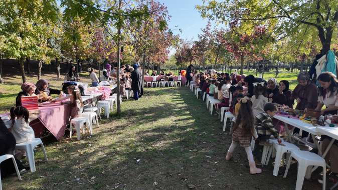 Çocuk kulüplerinde renkli sonbahar etkinliği