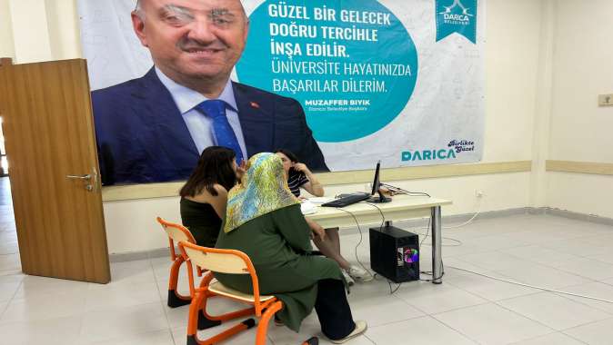 Darıca Belediyesi’nden üniversite adaylarına rehberlik desteği Darıca Belediyesi’nden üniversite adaylarına rehberlik desteği