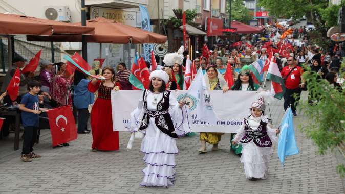 Darıca’da 19 Mayıs’a yakışan şölen