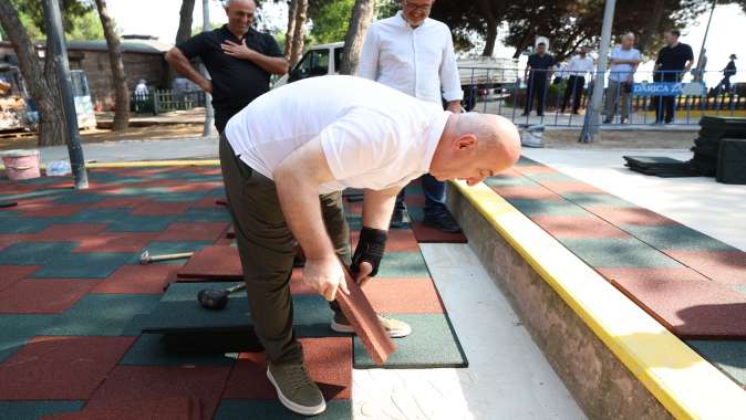 Darıca’nın parkları Başkan dokunuşuyla yenileniyor
