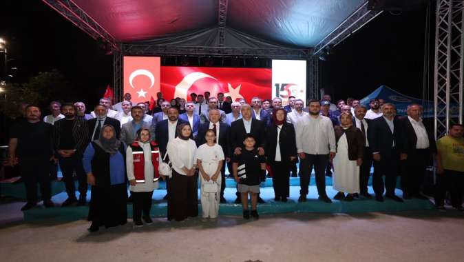 Dilovası'nda 15 Temmuz İnanç ve Kararlılıkla Yaşatıldı Dilovası'nda 15 Temmuz İnanç ve Kararlılıkla Yaşatıldı