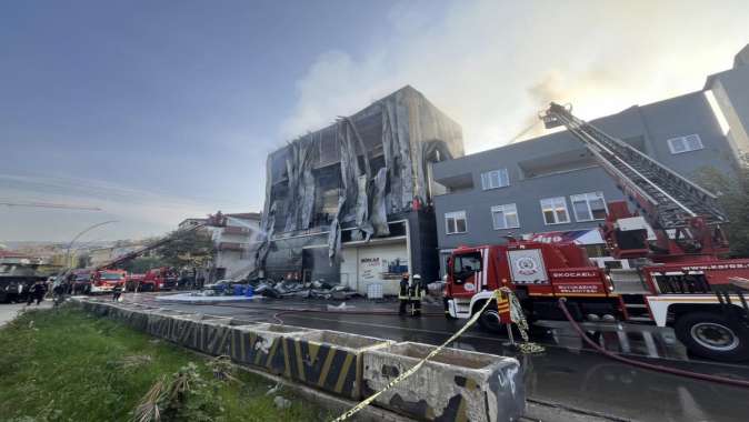 Dilovası faciasında 3 kişi gözaltına alındı Dilovası faciasında 3 kişi gözaltına alındı