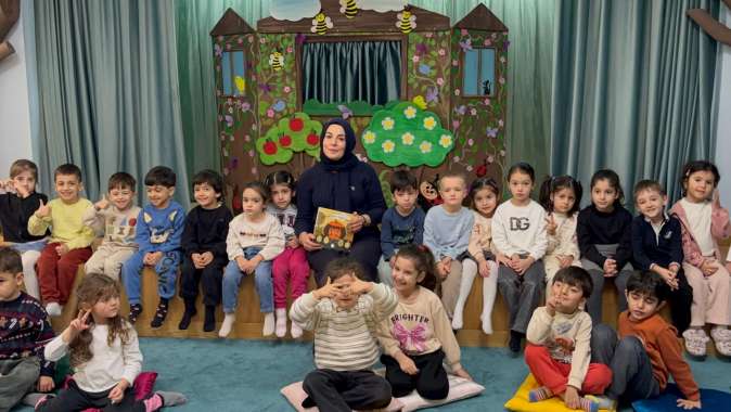 Esra Çergel Ocak, Bakü’de Çocuklarla Masal Buluşmasında