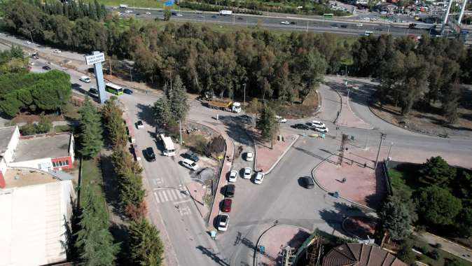 GTÜ Kavşağı’nda trafik akıcılığı artırılıyor GTÜ Kavşağı’nda trafik akıcılığı artırılıyor