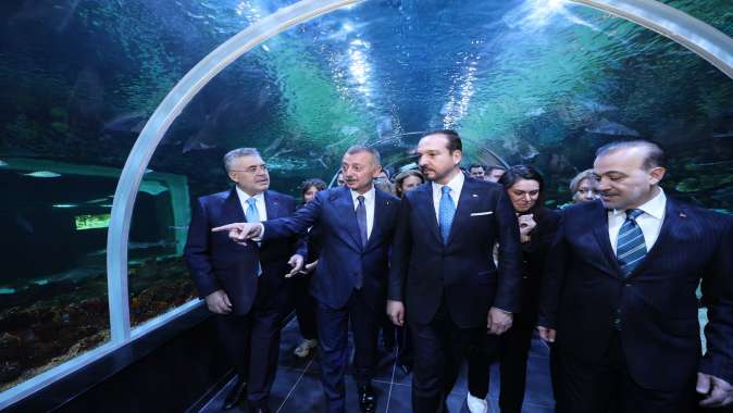 “Kendisi sadece hizmet üretmiyor, kavram da üretiyor”