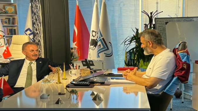 Milletvekili Çiler'den Şener Yılmaz’a sürpriz tebrik ziyareti Milletvekili Çiler'den Şener Yılmaz’a sürpriz tebrik ziyareti