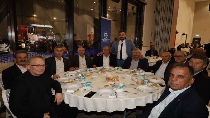 Muhtarlar Büyükşehir’in programında bir araya geldi Muhtarlar Büyükşehir’in programında bir araya geldi