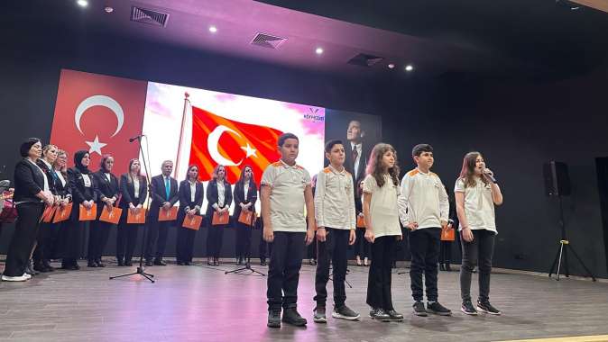 Özel Körfezim'den vatan ve bayrak teması