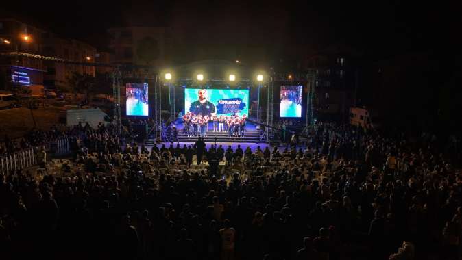 Şampiyon takım, şampiyon taraftarıyla buluştu