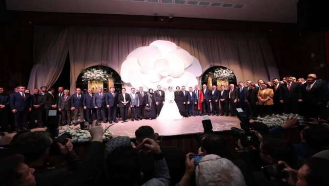 Selcen Tipioğlu'na peri masalları düğünü