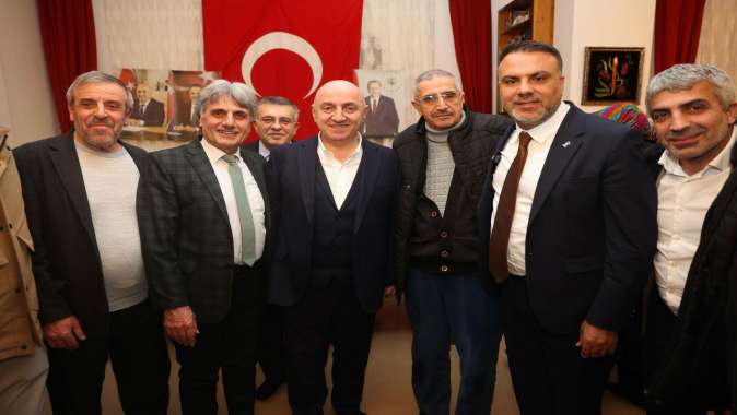 Siyaset istişare etmektir!