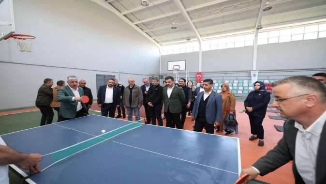 Tavşancıl Kapalı Spor Salonu Yeni Yüzüyle Açıldı