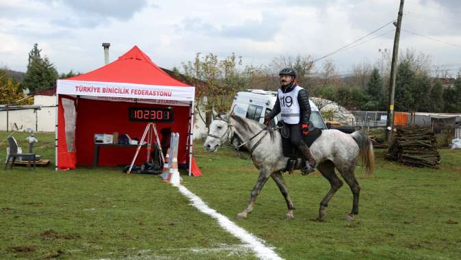 Türkiye Atlı Dayanıklılık yarışmaları nefesleri kesti