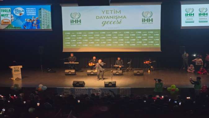 Yetim Gecesine Yoğun İlgi Salon Doldu Taştı